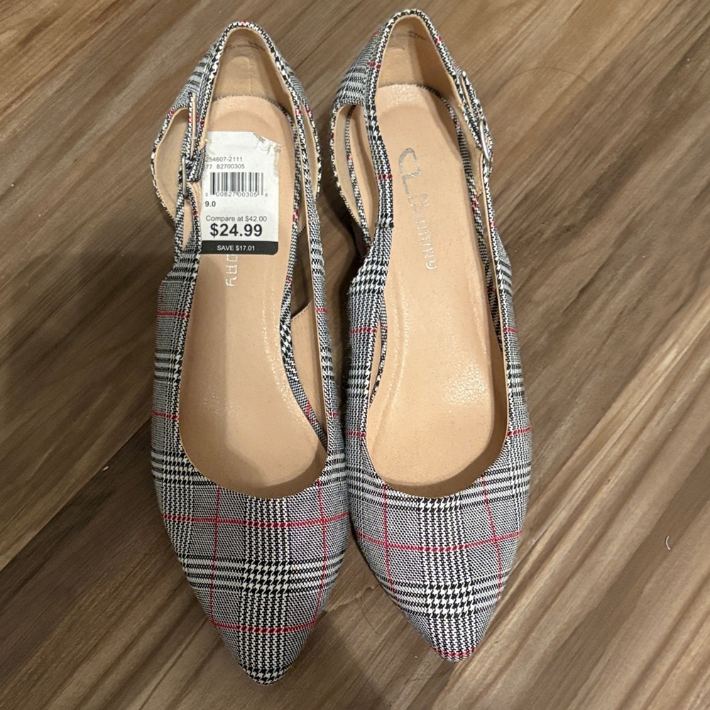 Elegant Checkered Slingback Pumps